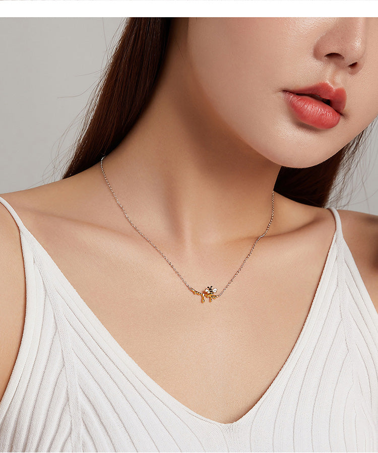 HONEY & BEE