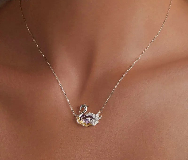 SWAN ELEGANCE NECKLACE